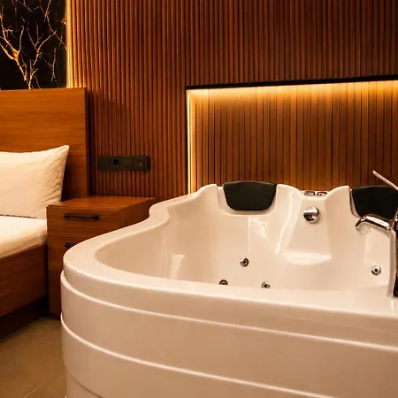 Lejlighedshotel Palmiye Bakirkoy Center 2*